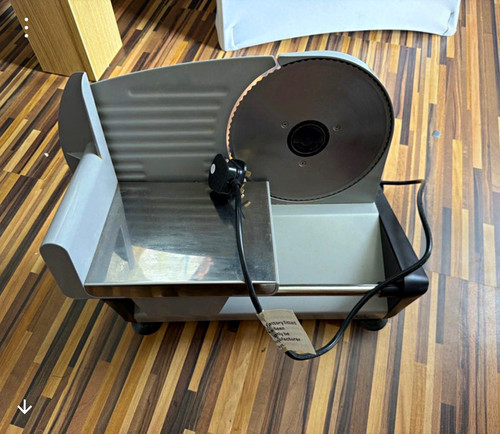 Electric meat slicer - meat,
